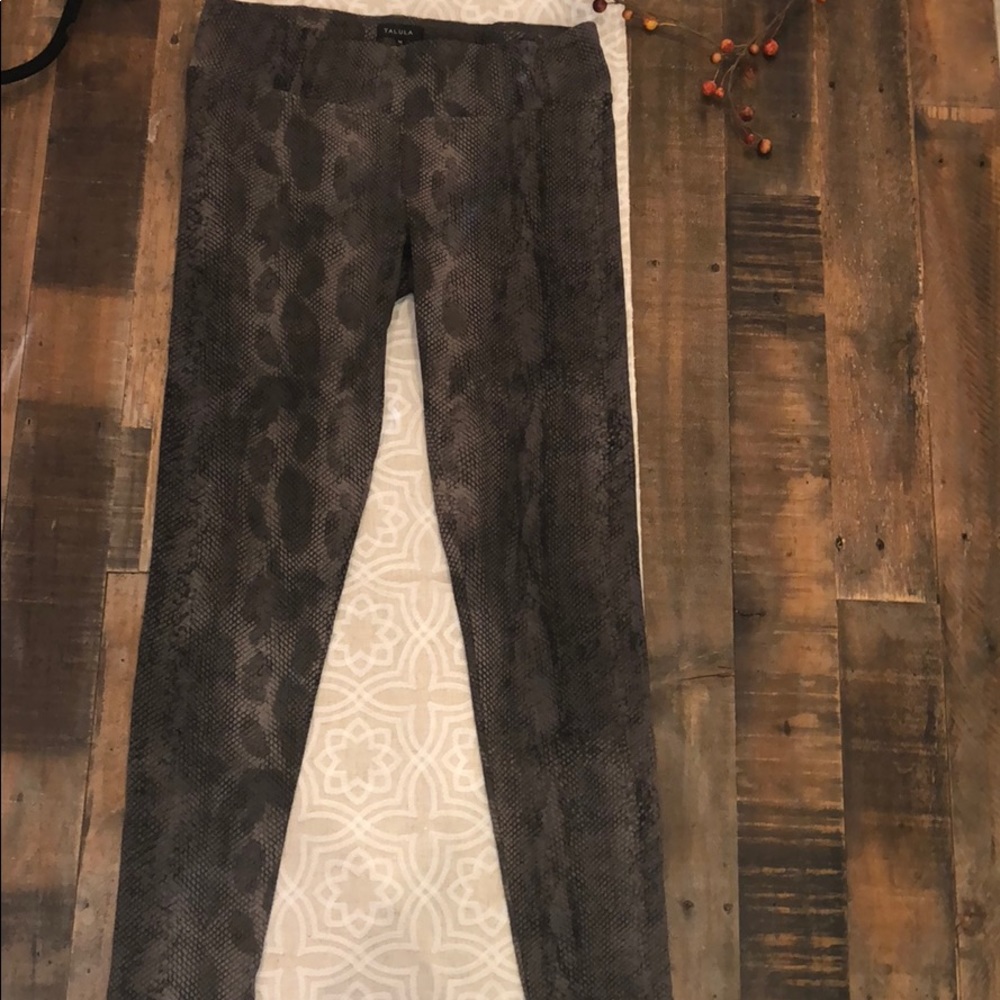 ARITZIA SNAKE SKIN LEGGINGS